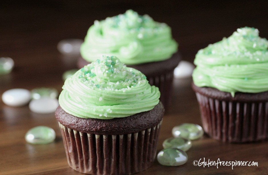 st patricks day cupcakes brownies